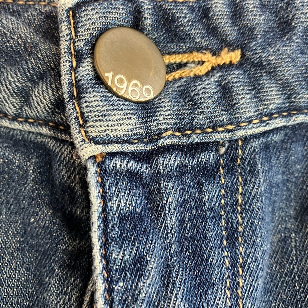 GAP Blue Flare Wide Leg Jeans with Vintage Appeal - Picture 3 of 7